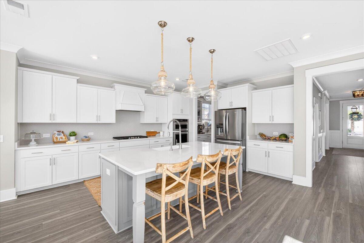 116 Falaise Street Charleston, SC 29492 - Photo 6 of 44 White Kitchen