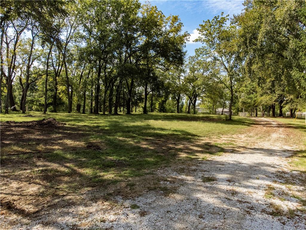 8423 South Russell Road Oak Grove, MO 64075 - Photo 6 of 13 Gallery Image 6