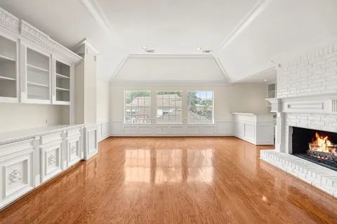 $650,000 | 5230 Norborne Lane, Houston, TX 77069