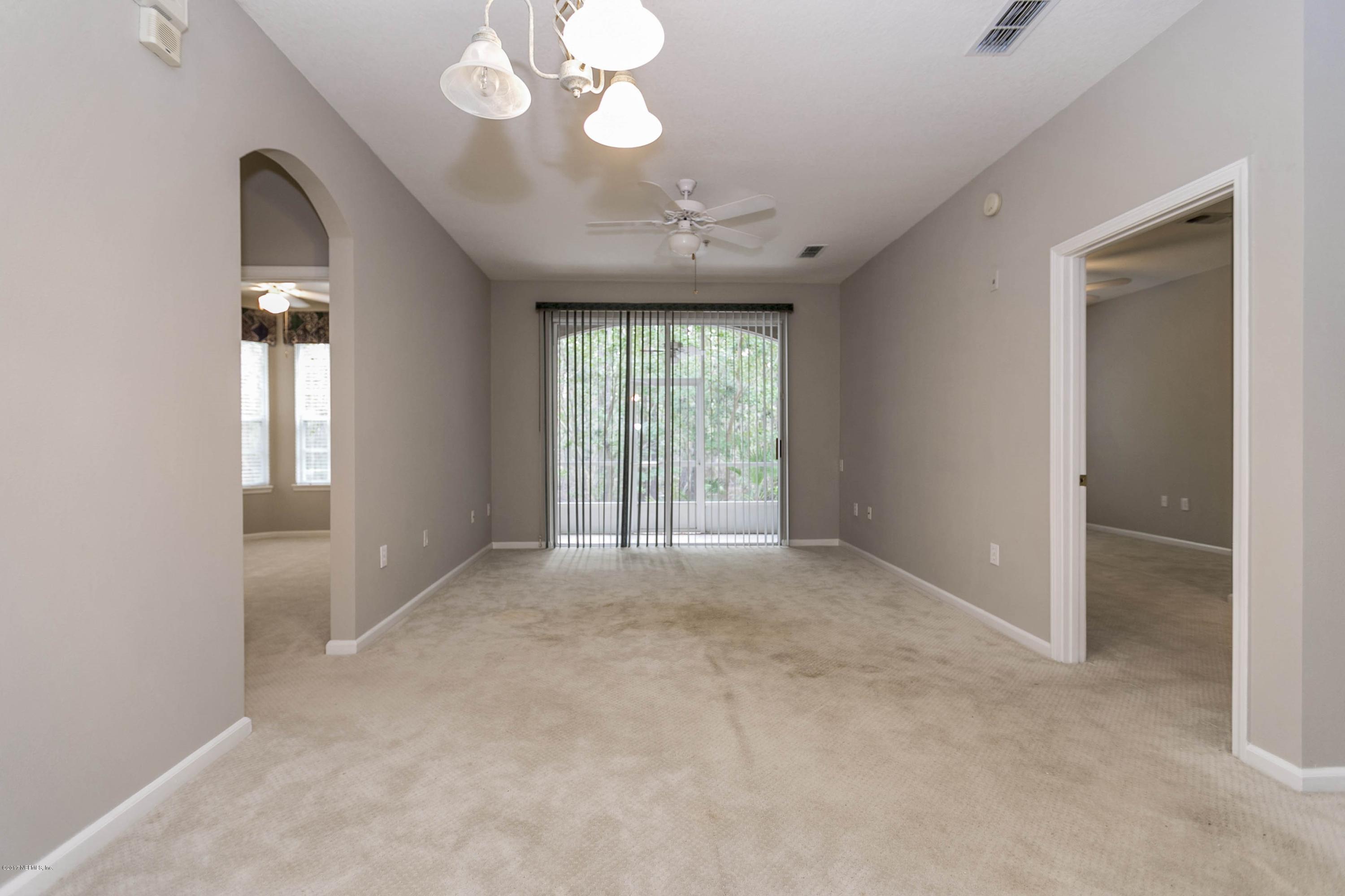 10550 Baymeadows Road, Unit 118 Jacksonville, FL 32256 - Photo 4 of 20 003_Dining & Living Room