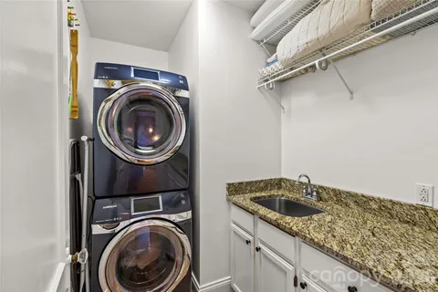 $995,000 | 1505 East Worthington Avenue, Charlotte, NC 28203