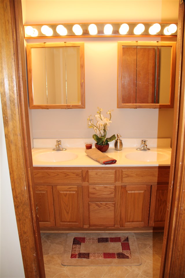 6523 Little Schaefer Road Evansville, IN 47720 - Photo 12 of 33 Gallery Image 12