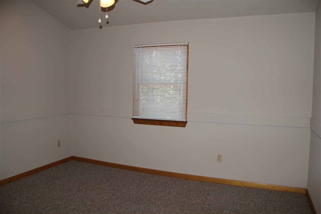 6523 Little Schaefer Road Evansville, IN 47720 - Photo 22 of 33 Gallery Image 22