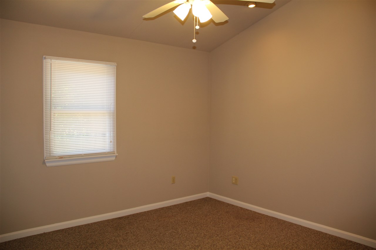 6523 Little Schaefer Road Evansville, IN 47720 - Photo 25 of 33 Gallery Image 25
