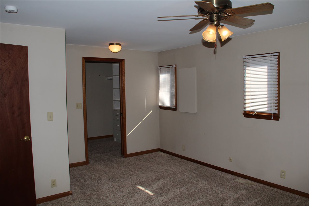 6523 Little Schaefer Road Evansville, IN 47720 - Photo 8 of 33 Gallery Image 8