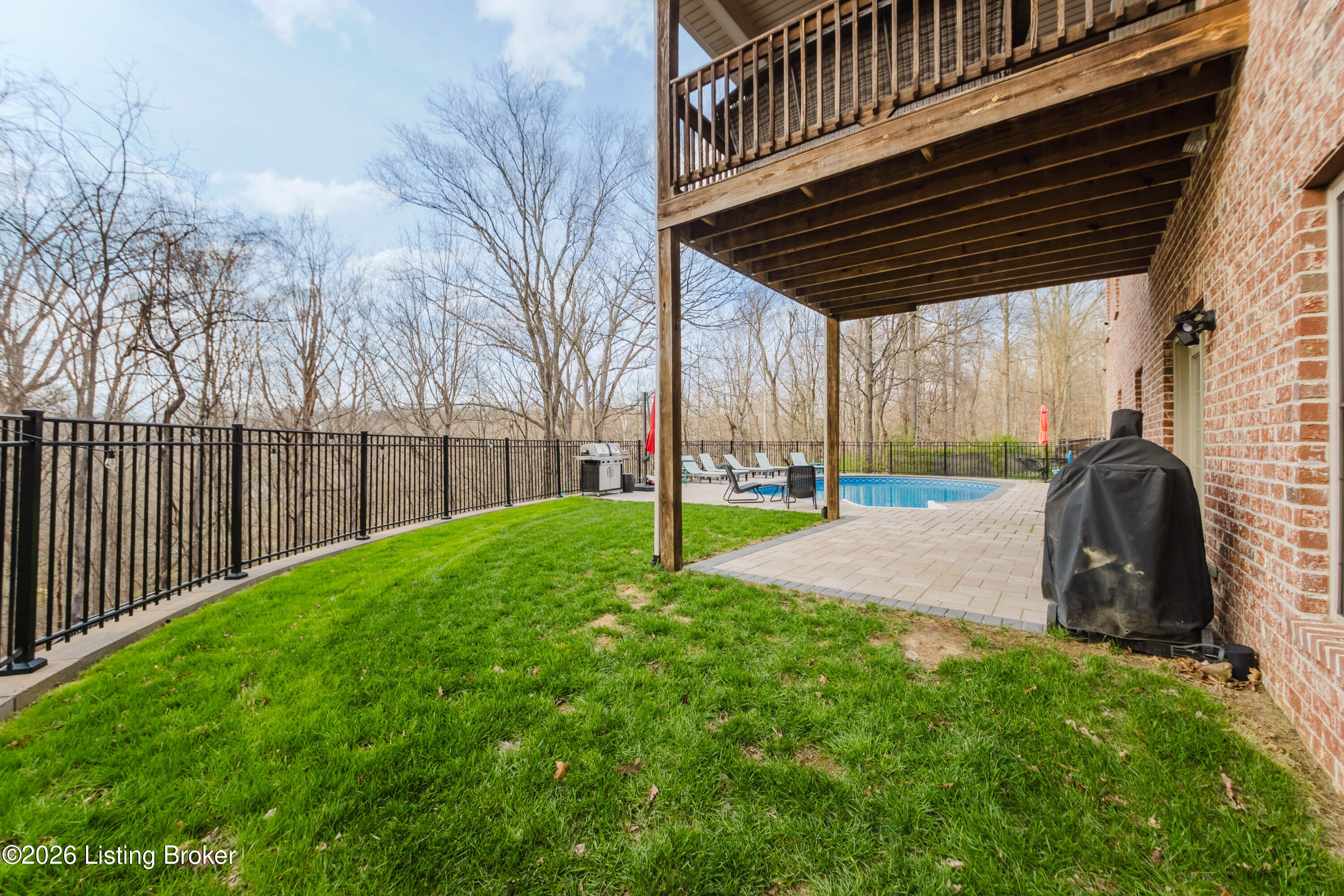 7705 Aspen Ridge Road Louisville, KY 40214 - Photo 61 of 76 7705 Aspen Ridge Road - HAGAN MEDIA-59