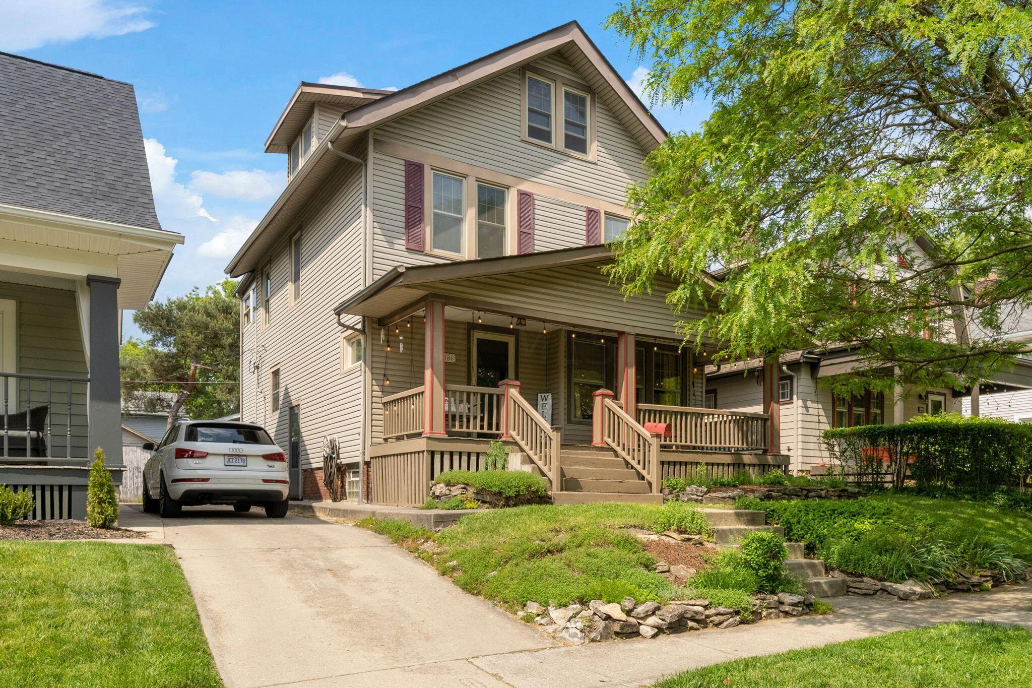 186 Tibet Road Columbus, OH 43202 - Photo 13 of 56 1-web-or-mls-DSC07112