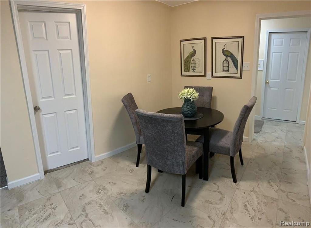 1881 June Avenue Rochester Hills, MI 48309 - Photo 12 of 26