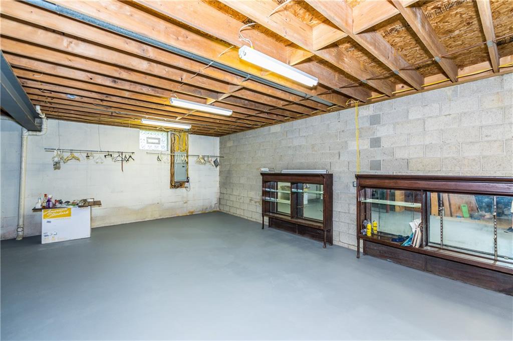 51 Valley View Road Eighty Four, PA 15330 - Photo 10 of 25 Gallery Image 10