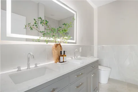 $1,395,000 | 43 12th Street, Unit B, Providence, RI 02906