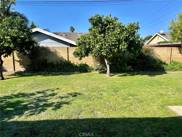 $1,050,000 | 16291 Hawaii Lane, Huntington Beach, CA 92649