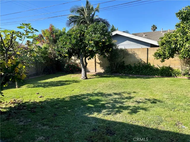 $1,050,000 | 16291 Hawaii Lane, Huntington Beach, CA 92649