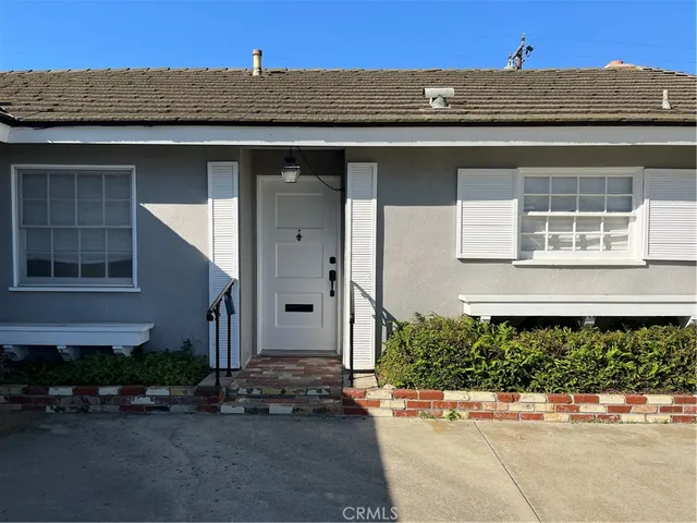 $1,050,000 | 16291 Hawaii Lane, Huntington Beach, CA 92649