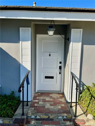 $1,050,000 | 16291 Hawaii Lane, Huntington Beach, CA 92649