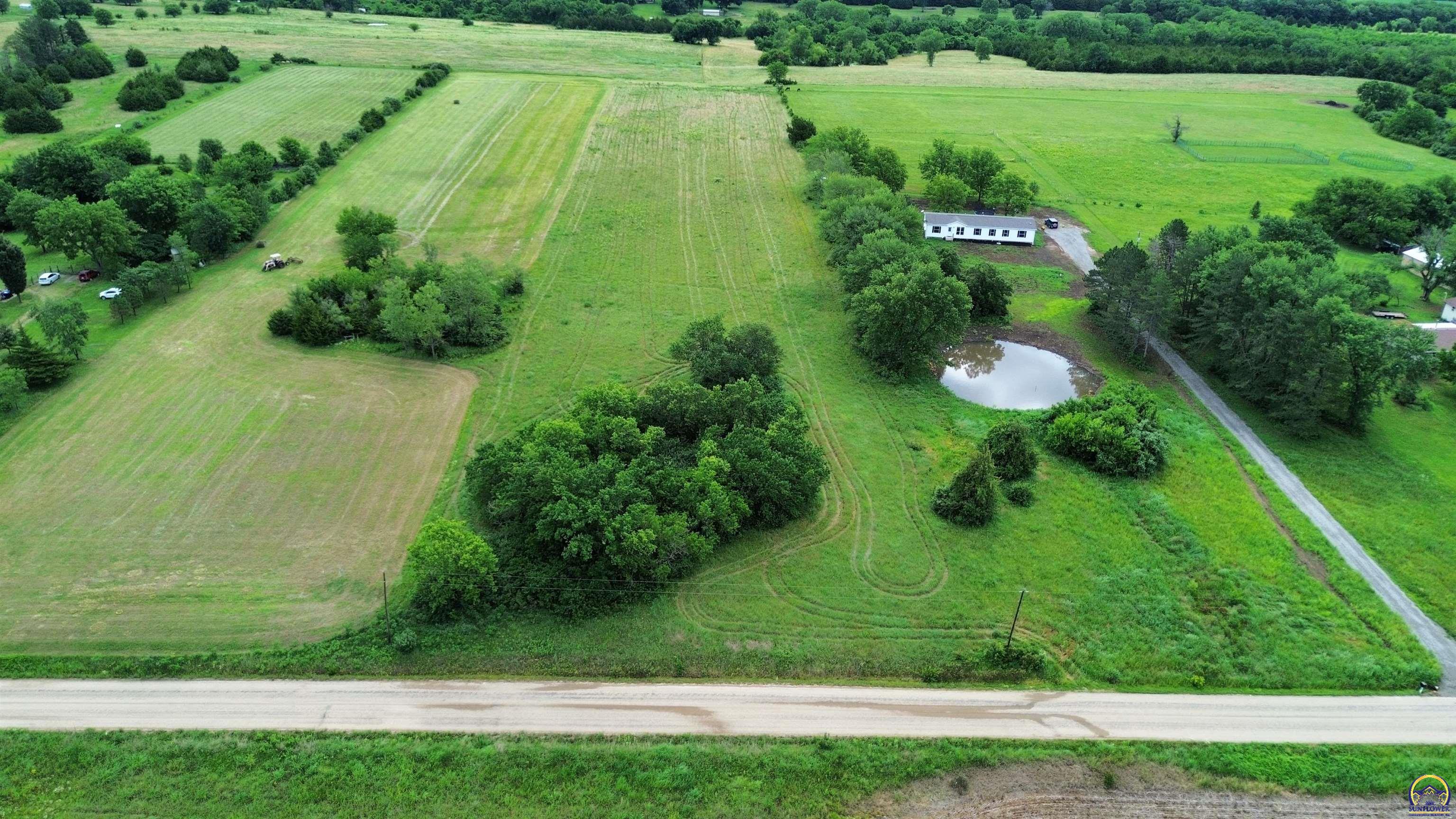 5500 Southeast Stanley Road Tecumseh, KS 66542 - Photo 4 of 14