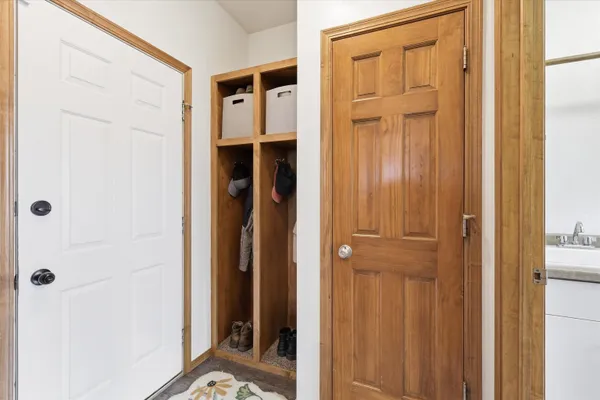 $480,000 | 1081 South Violet Lane, Appleton, WI 54914