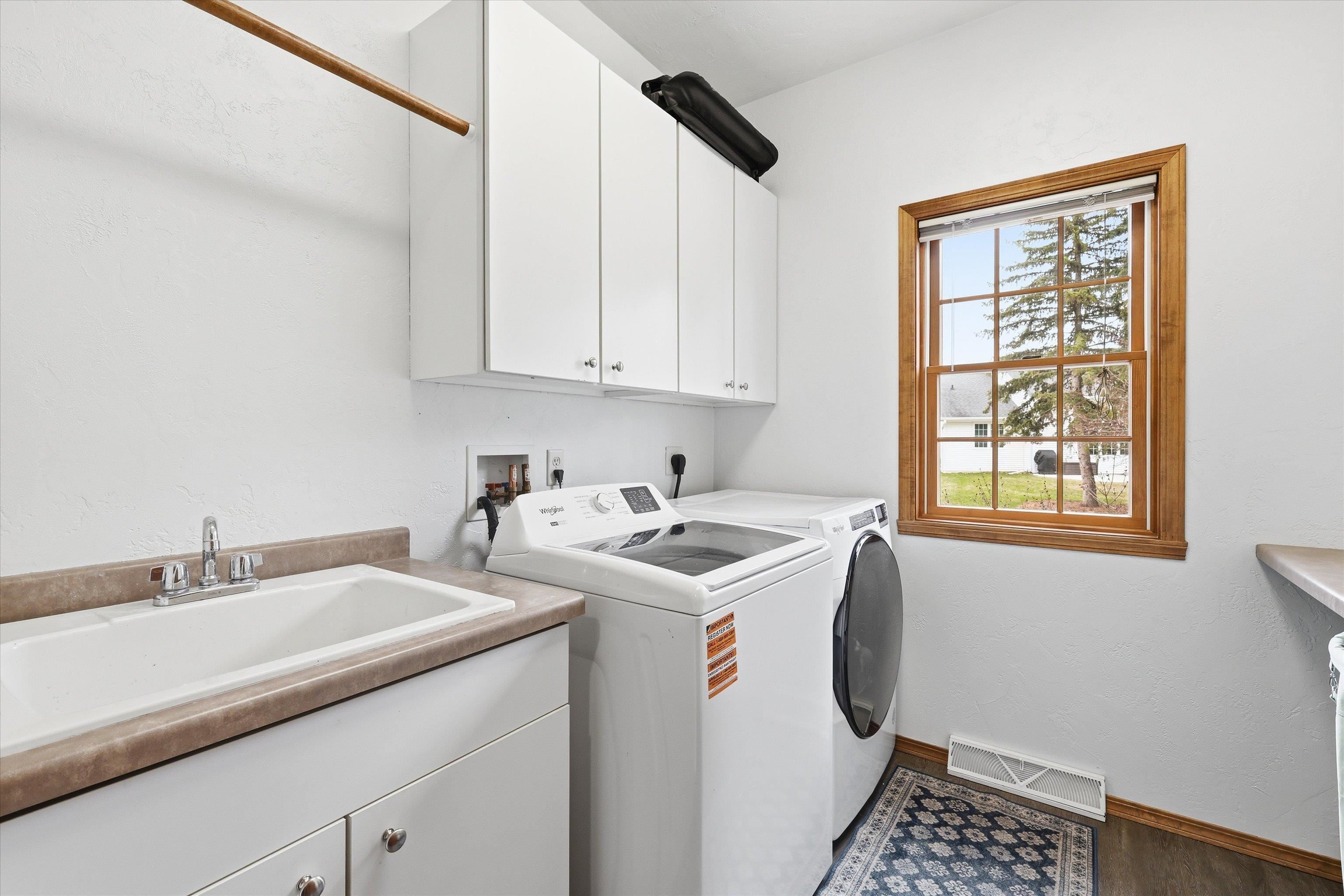 1081 South Violet Lane Appleton, WI 54914 - Photo 13 of 39