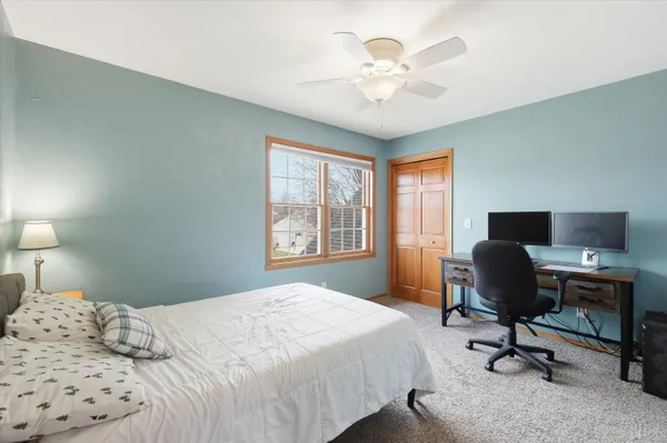 $480,000 | 1081 South Violet Lane, Appleton, WI 54914