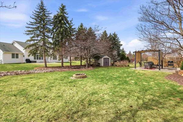 $480,000 | 1081 South Violet Lane, Appleton, WI 54914