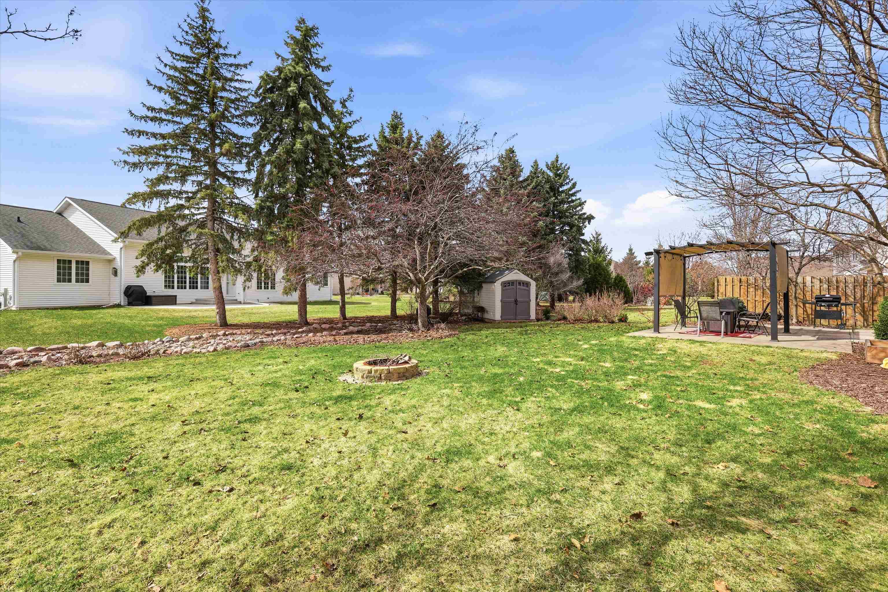 1081 South Violet Lane Appleton, WI 54914 - Photo 32 of 39