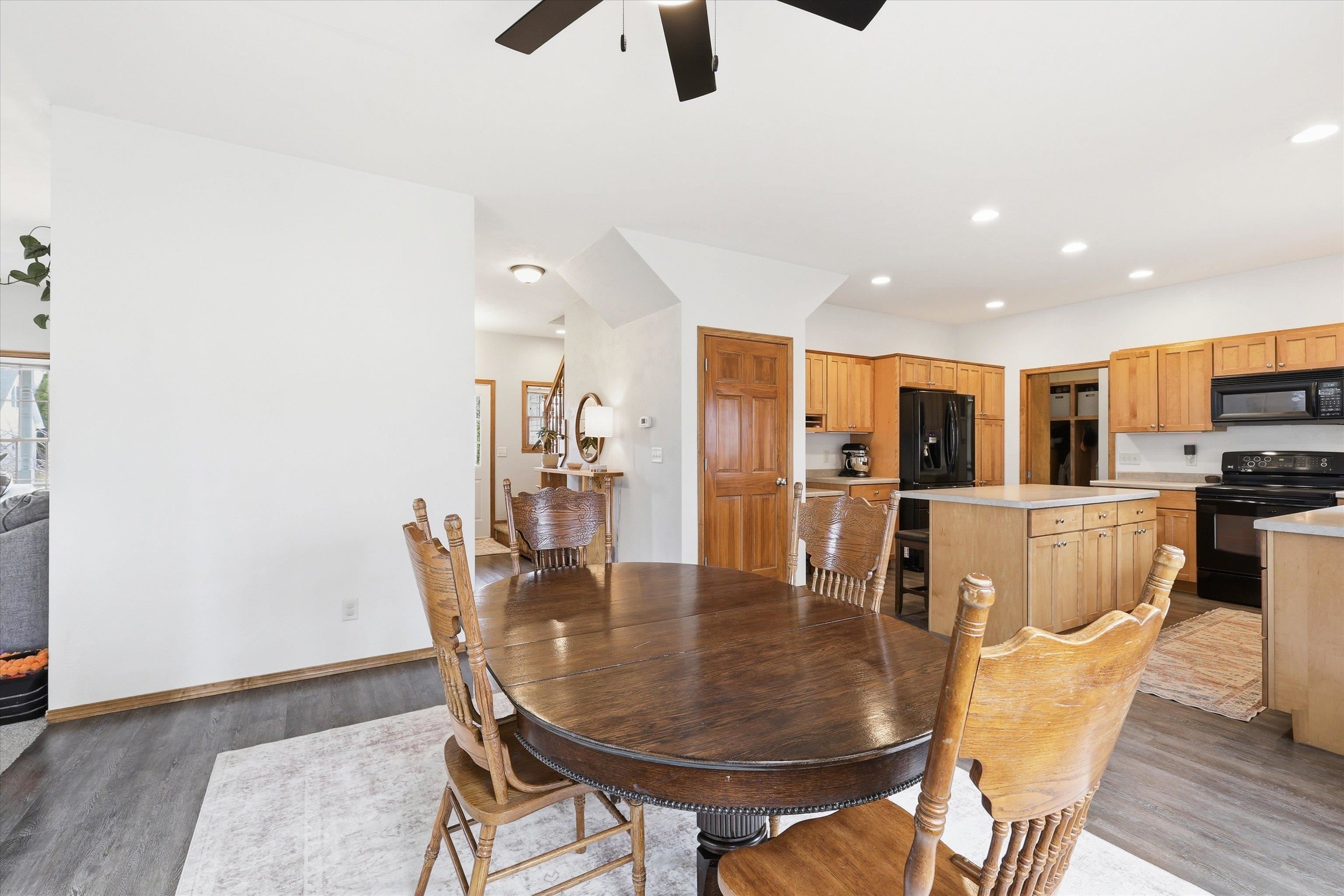 1081 South Violet Lane Appleton, WI 54914 - Photo 7 of 39