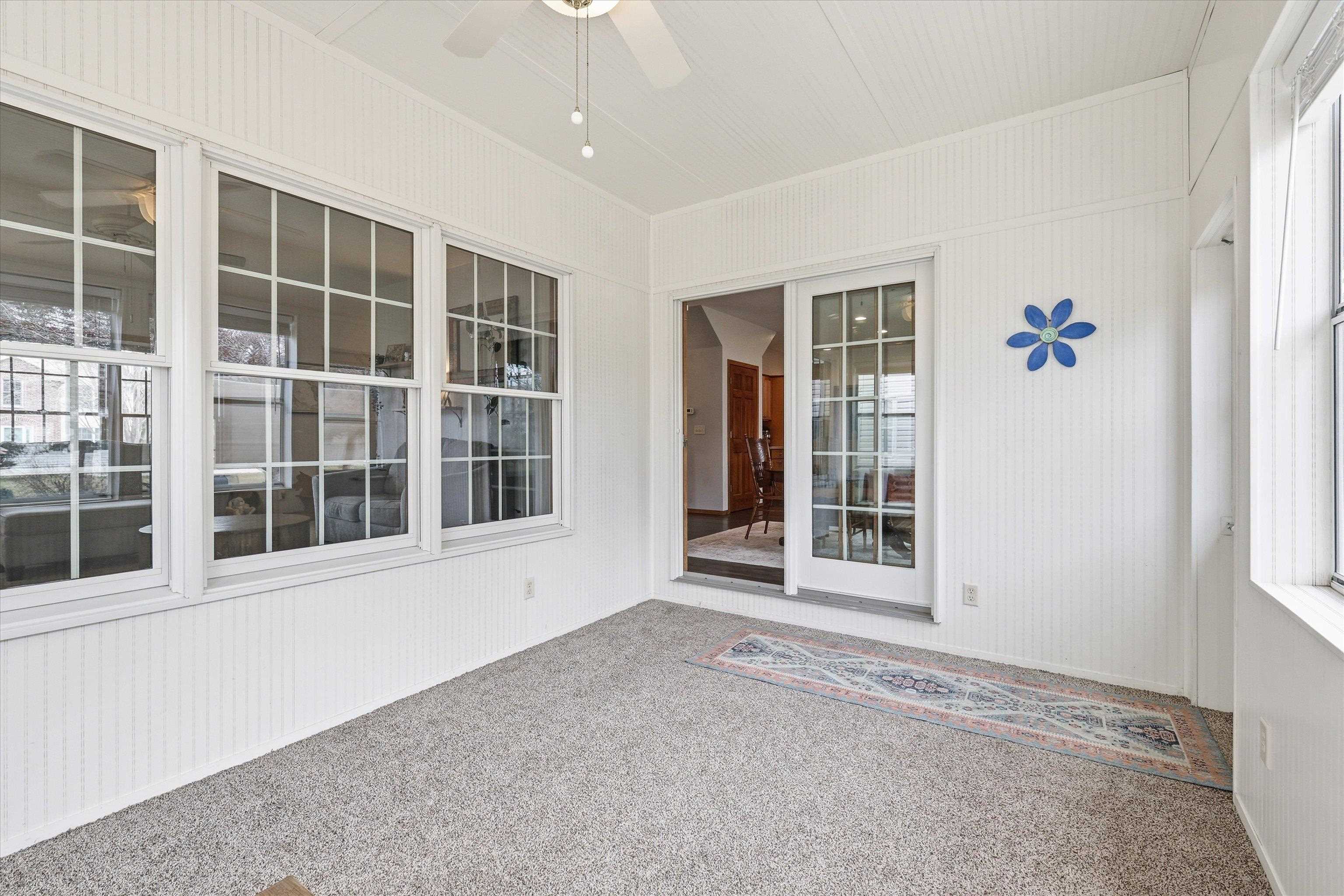 1081 South Violet Lane Appleton, WI 54914 - Photo 10 of 39