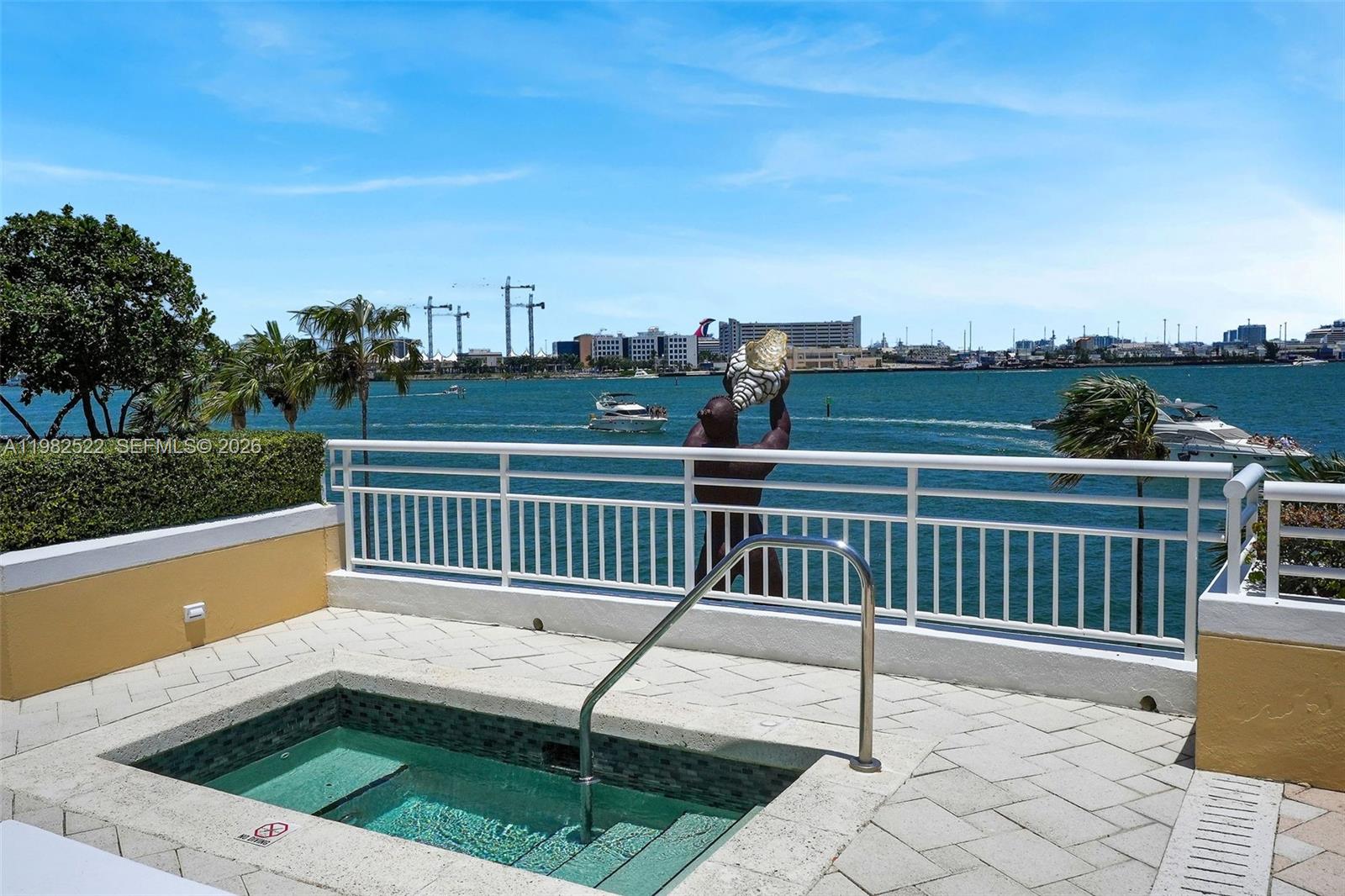 808 Brickell Key Drive, Unit 3702 Miami, FL 33131 - Photo 13 of 100