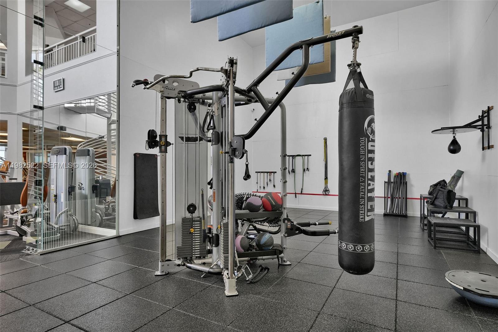 808 Brickell Key Drive, Unit 3702 Miami, FL 33131 - Photo 17 of 100