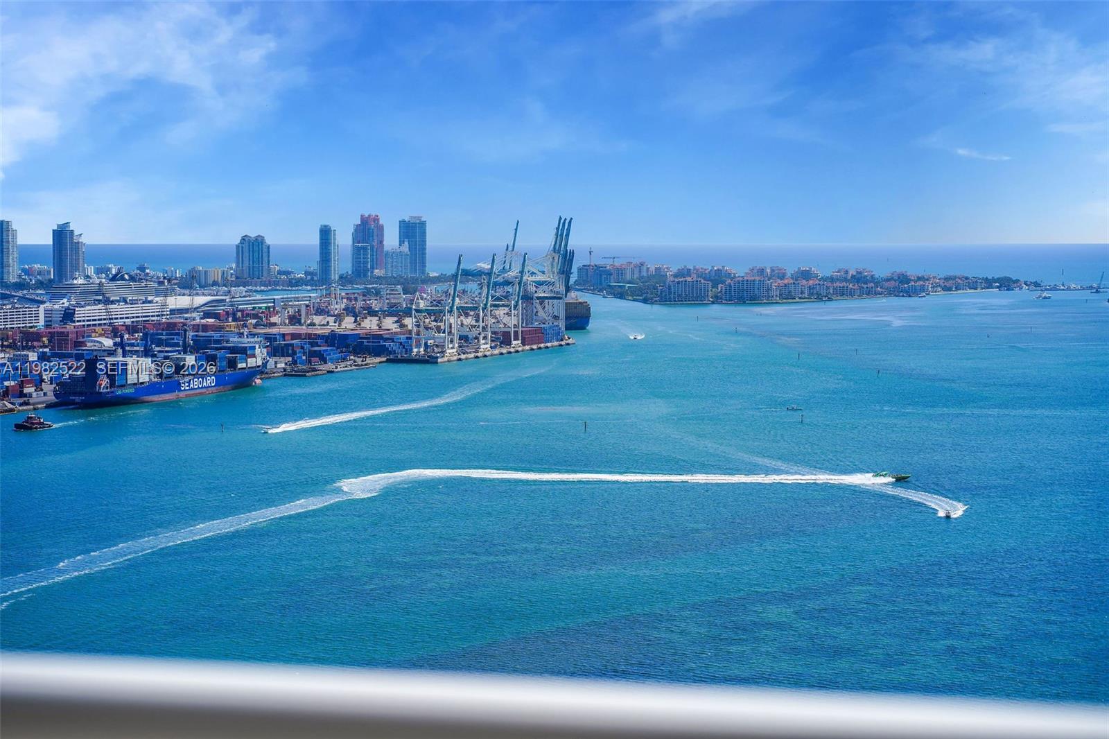 808 Brickell Key Drive, Unit 3702 Miami, FL 33131 - Photo 18 of 100