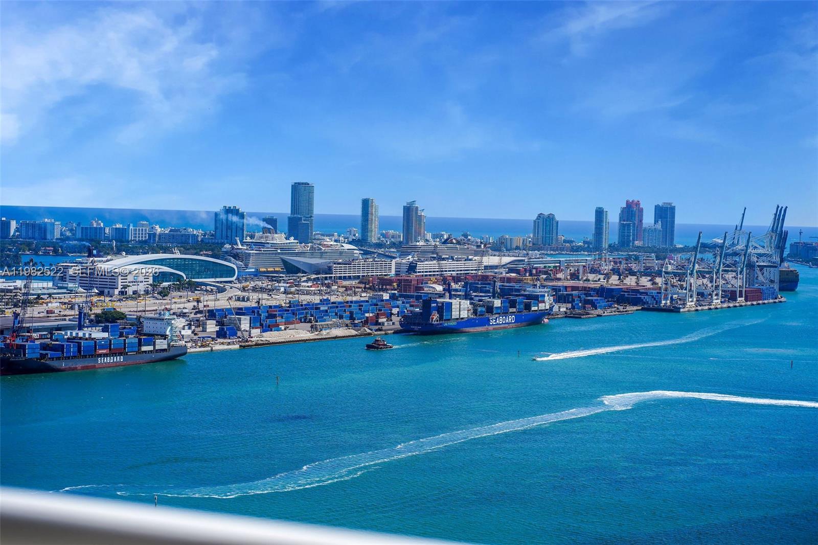 808 Brickell Key Drive, Unit 3702 Miami, FL 33131 - Photo 19 of 100