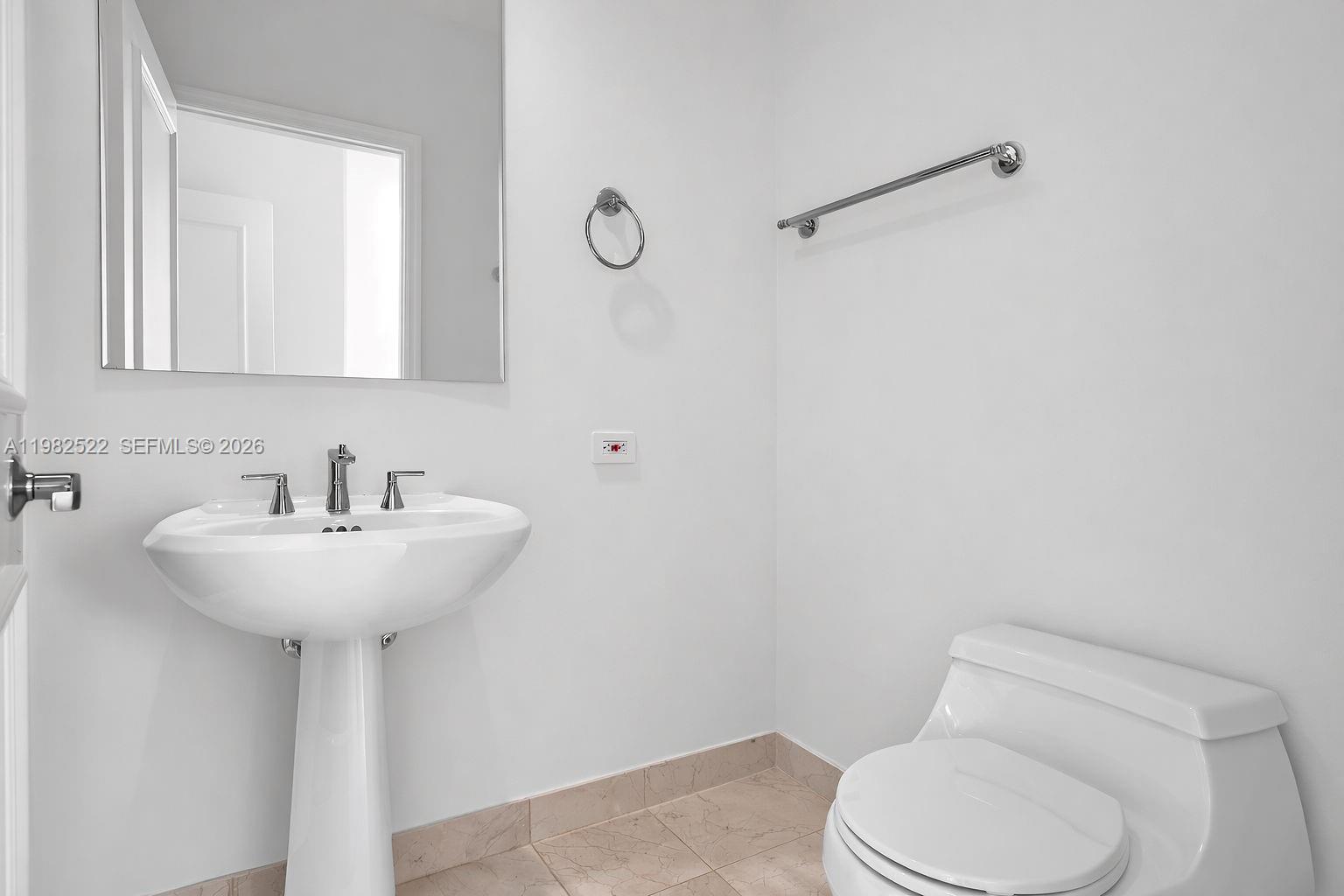 808 Brickell Key Drive, Unit 3702 Miami, FL 33131 - Photo 53 of 100