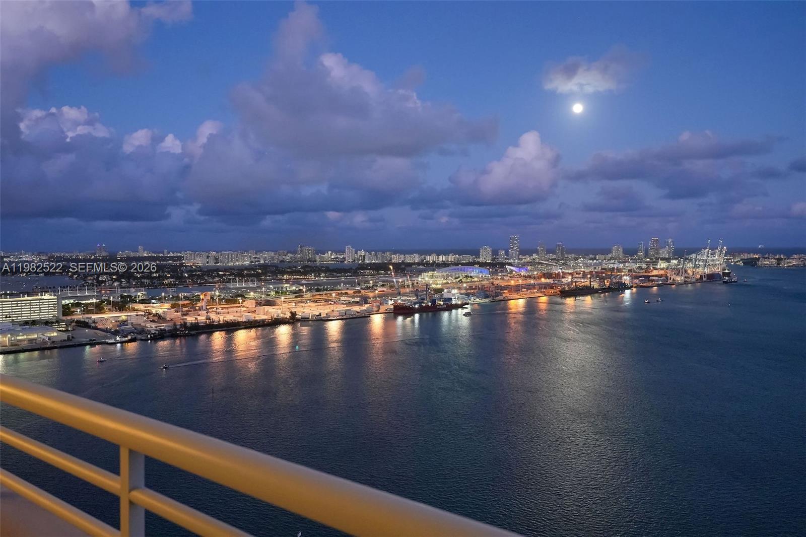 808 Brickell Key Drive, Unit 3702 Miami, FL 33131 - Photo 78 of 100