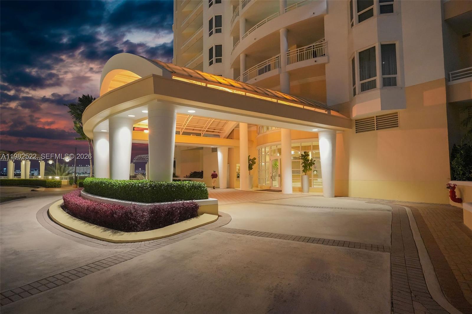 808 Brickell Key Drive, Unit 3702 Miami, FL 33131 - Photo 94 of 100