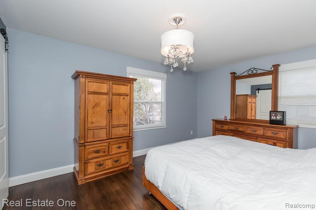 585 South Fieldstone Drive Rochester Hills, MI 48309 - Photo 22 of 34