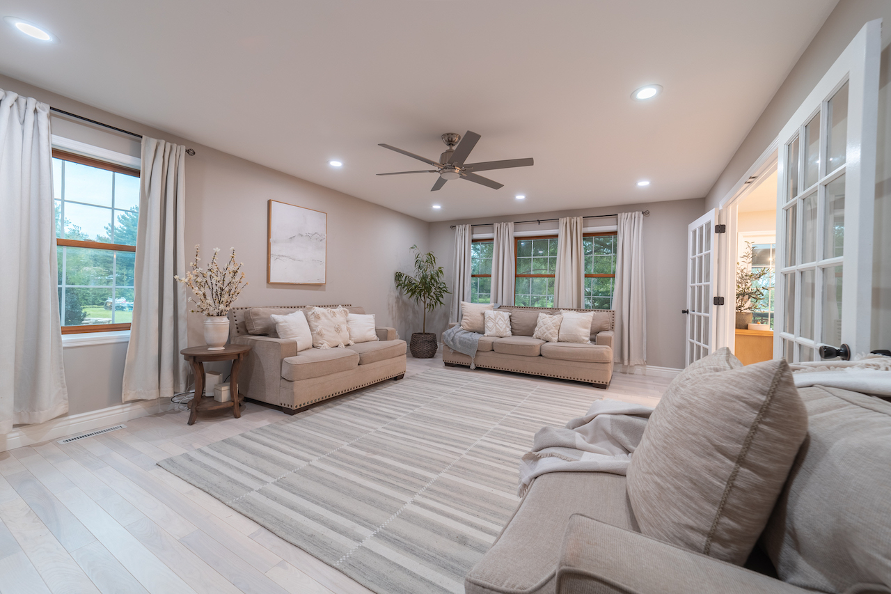4818 5th Street Winthrop Harbor, IL 60096 - Photo 5 of 42 a living room with furniture and a large window