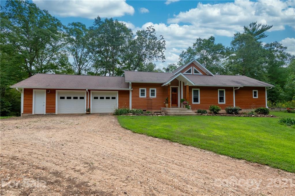 504 Revenuer Ridge Lane Hiddenite, NC 28636 - Photo 1 of 48 Gallery Image 1