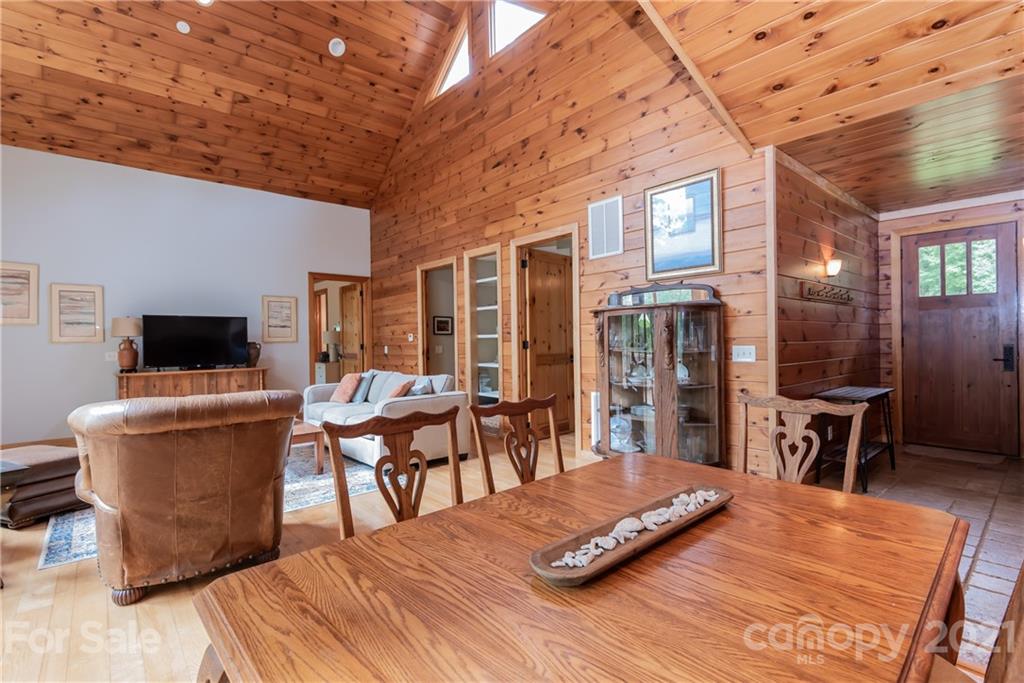 504 Revenuer Ridge Lane Hiddenite, NC 28636 - Photo 17 of 48 Gallery Image 17