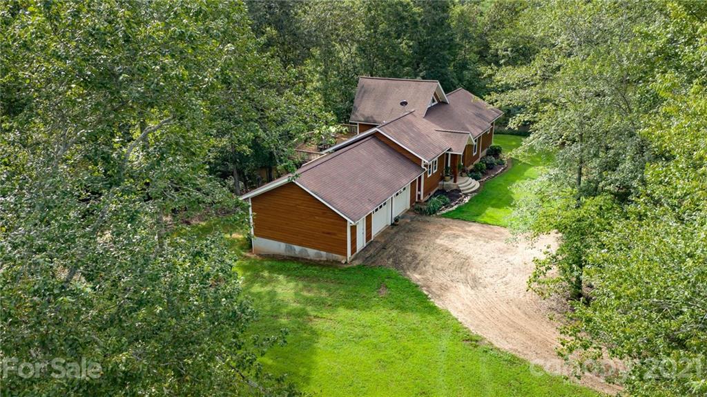 504 Revenuer Ridge Lane Hiddenite, NC 28636 - Photo 3 of 48 Gallery Image 3