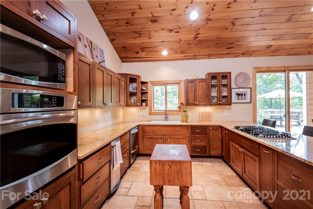 504 Revenuer Ridge Lane Hiddenite, NC 28636 - Photo 21 of 48 Gallery Image 21