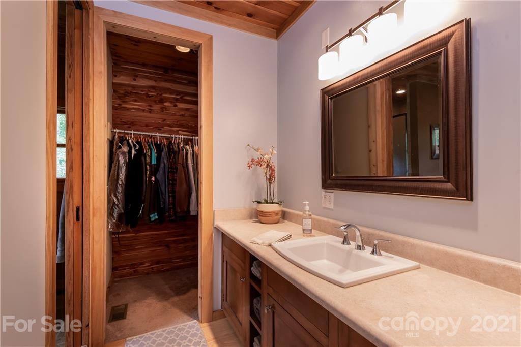 504 Revenuer Ridge Lane Hiddenite, NC 28636 - Photo 36 of 48 Gallery Image 36