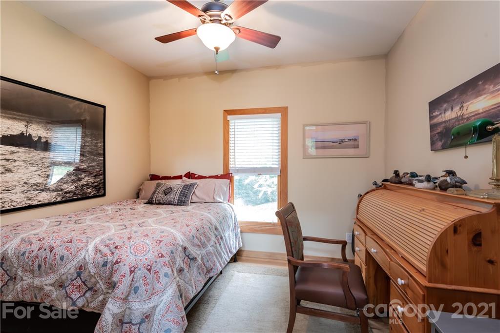 504 Revenuer Ridge Lane Hiddenite, NC 28636 - Photo 37 of 48 Gallery Image 37