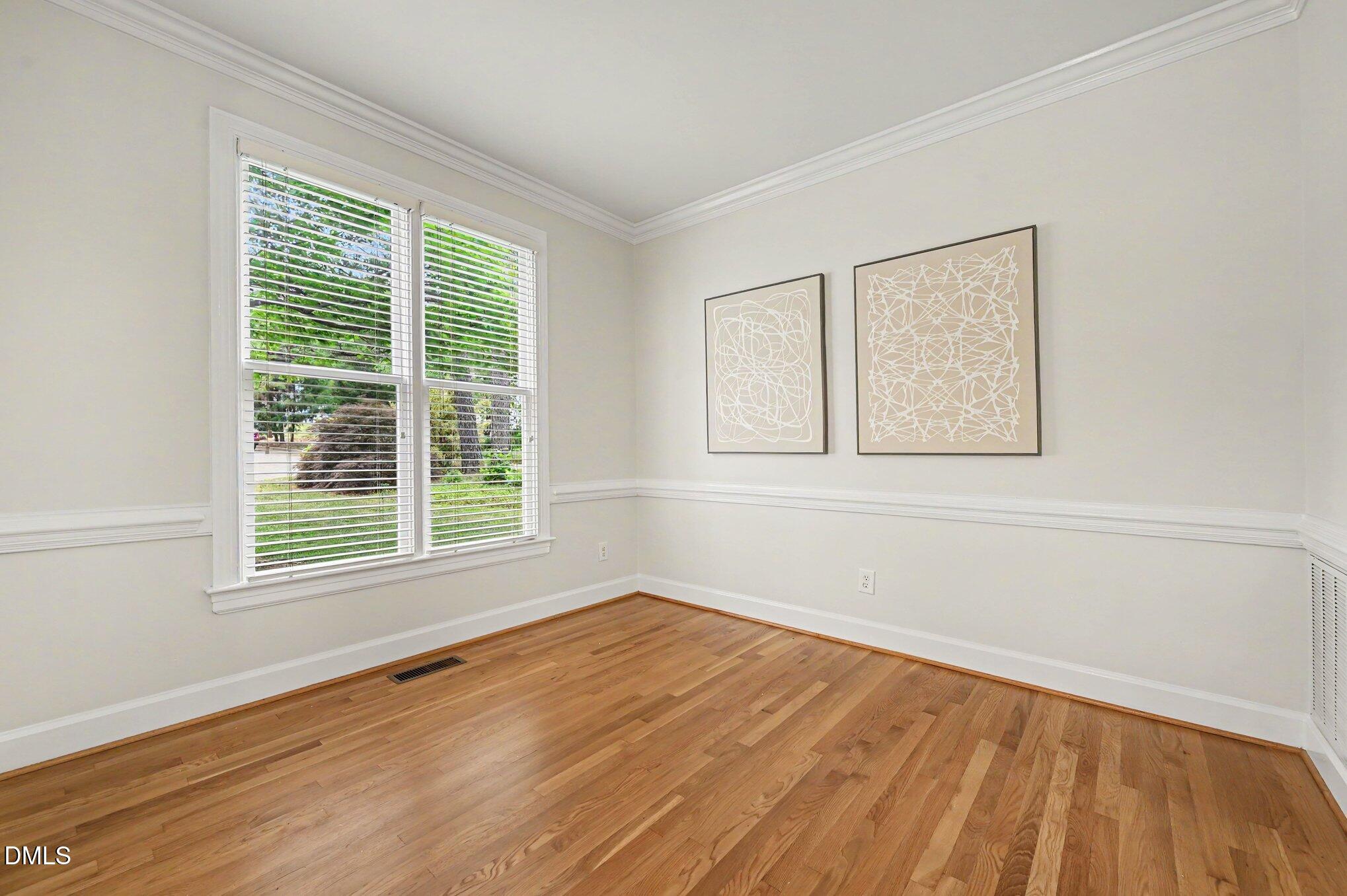 7900 Pony Pasture Court Raleigh, NC 27612 - Photo 5 of 30 005_file_9739