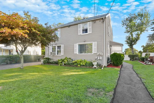 $2,600 | 82 Garden Drive, Unit 82, Fairfield, CT 06825