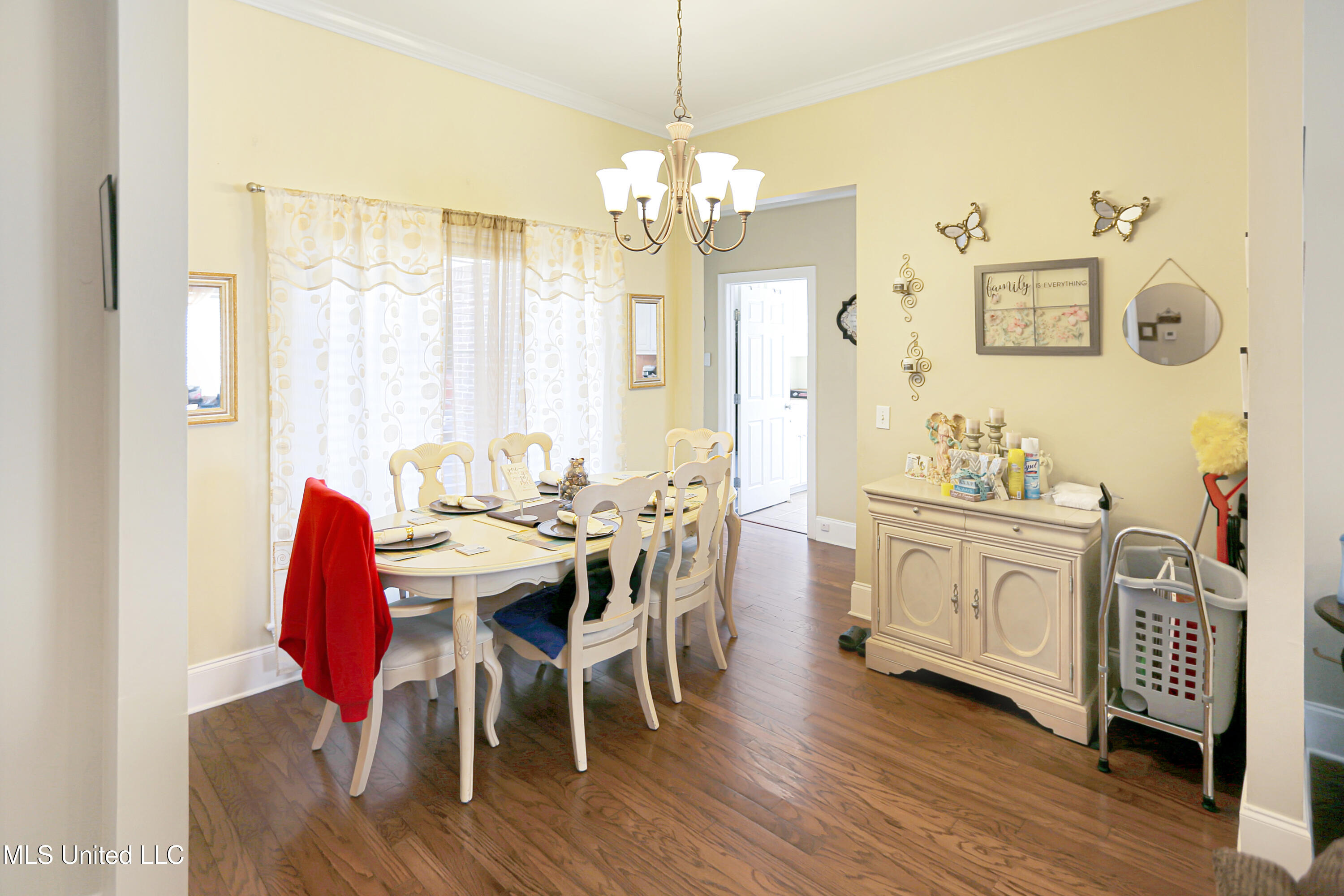 131 Devlin Springs Drive Madison, MS 39110 - Photo 4 of 17 131 Devlin Springs Dr - 8