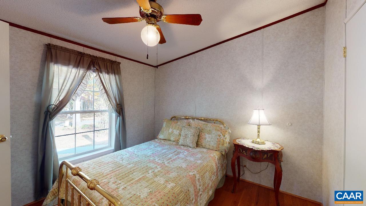 416 Hummingbird Road Scottsville, VA 24590 - Photo 17 of 36 Gallery Image 17