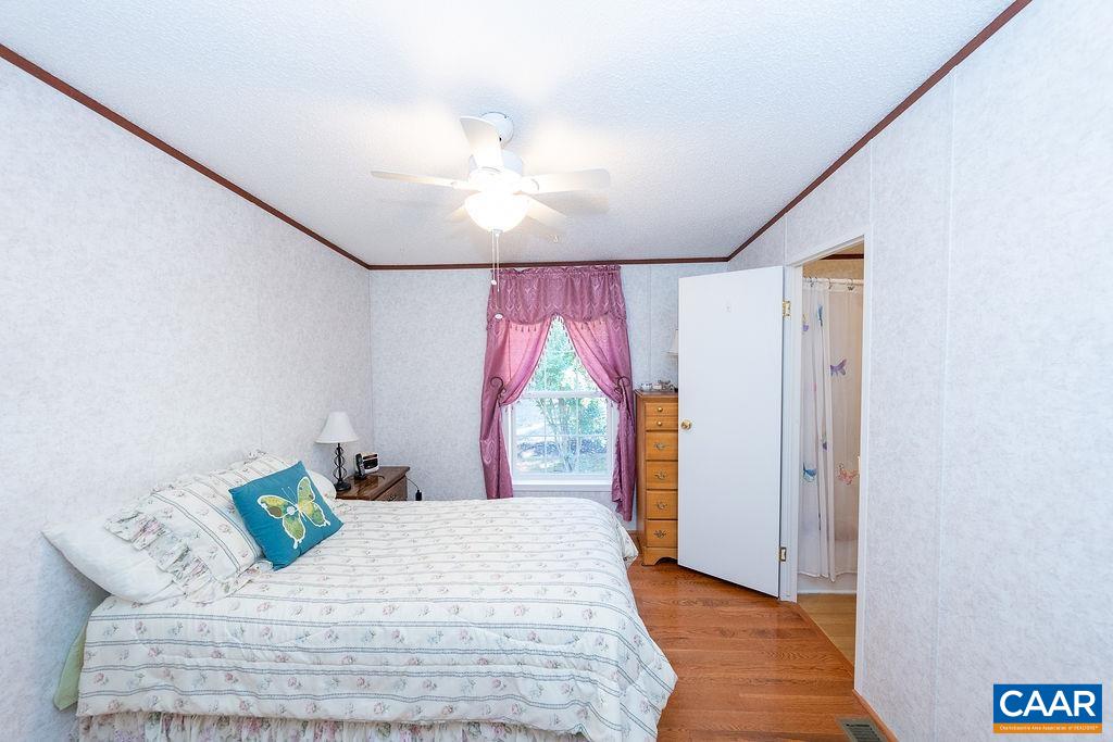 416 Hummingbird Road Scottsville, VA 24590 - Photo 18 of 36 Gallery Image 18