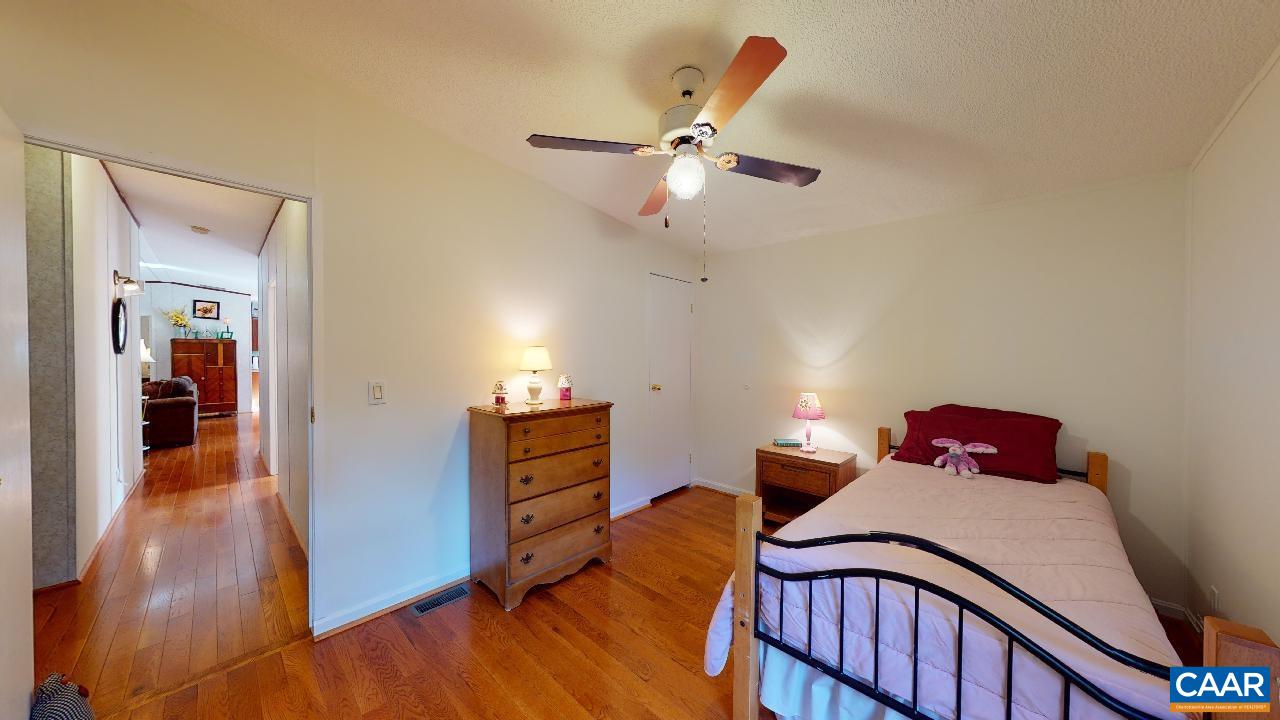 416 Hummingbird Road Scottsville, VA 24590 - Photo 20 of 36 Gallery Image 20