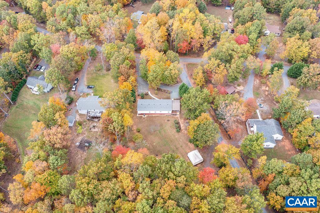416 Hummingbird Road Scottsville, VA 24590 - Photo 31 of 36 Gallery Image 31