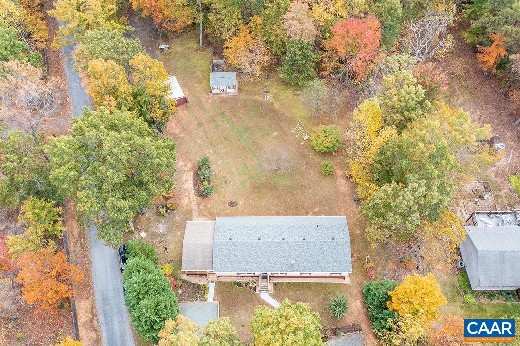 416 Hummingbird Road Scottsville, VA 24590 - Photo 34 of 36 Gallery Image 34