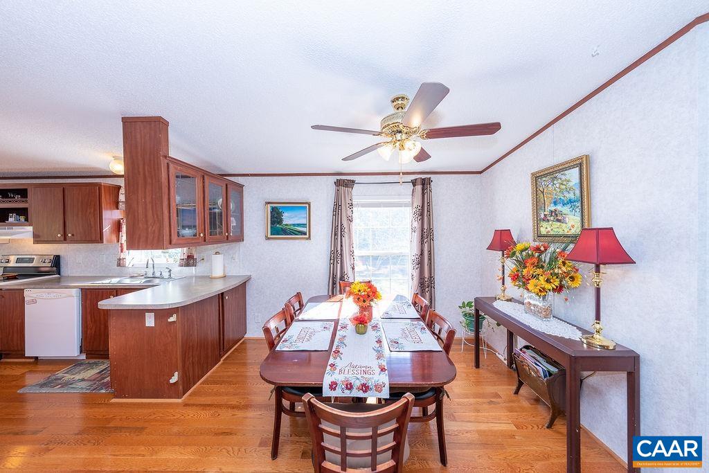 416 Hummingbird Road Scottsville, VA 24590 - Photo 6 of 36 Gallery Image 6